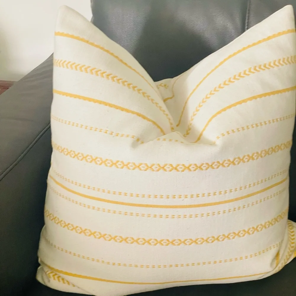 DEVI DESIGNS NAMBIA WHITE OCHRE ACCENT PILLOW INSERT WATERFOWL FEATHERS 23x23